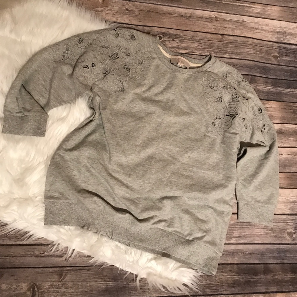 NWOT LOFT gray sweater size large